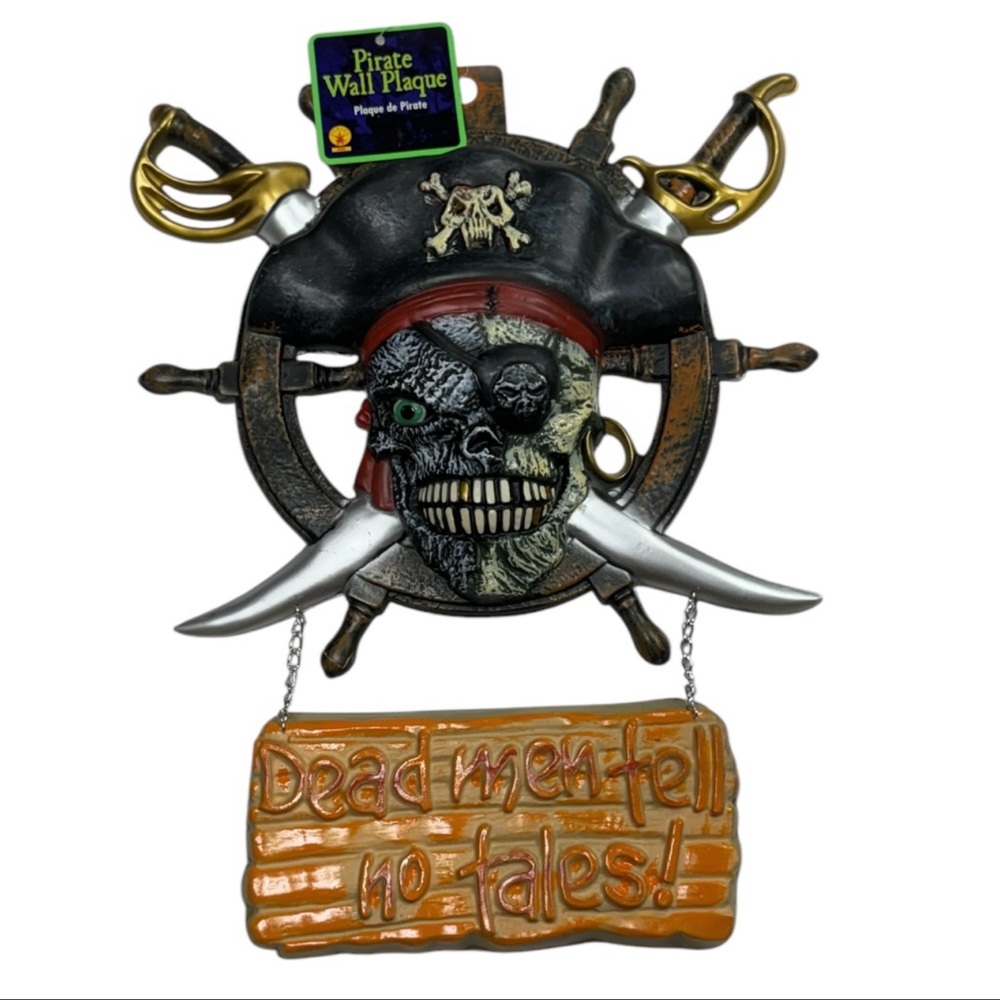 Rubie’s pirate wall plaque plastic lightweight decor brand new perfect condition